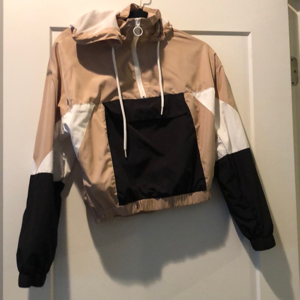 Block color rain jacket